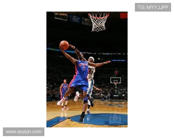 篮球运动员“肩部旋转幅度”是否直接影响横移突破稳定性